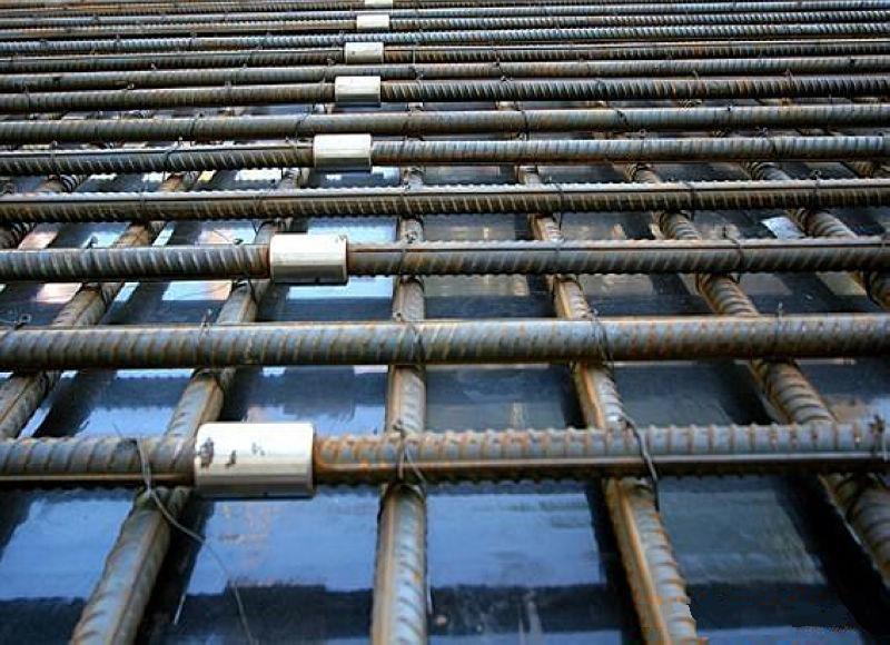 崇文为什么建楼房时，要在钢筋上加一排小圆环？原来作用这么大